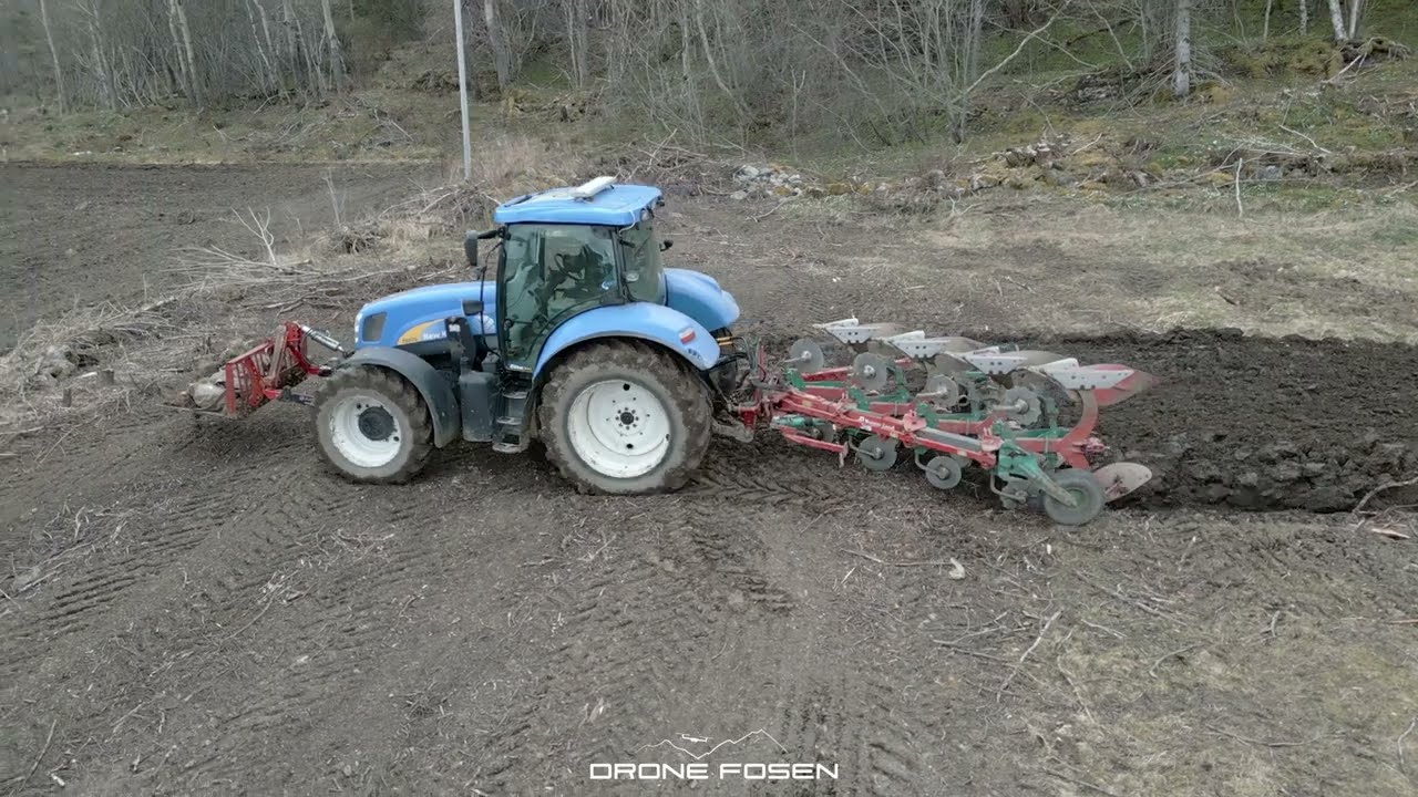 Neraune Gård - Pløying 2023 | New Holland T6070 elite | Kverneland ES 80 | Kverneland Packomat