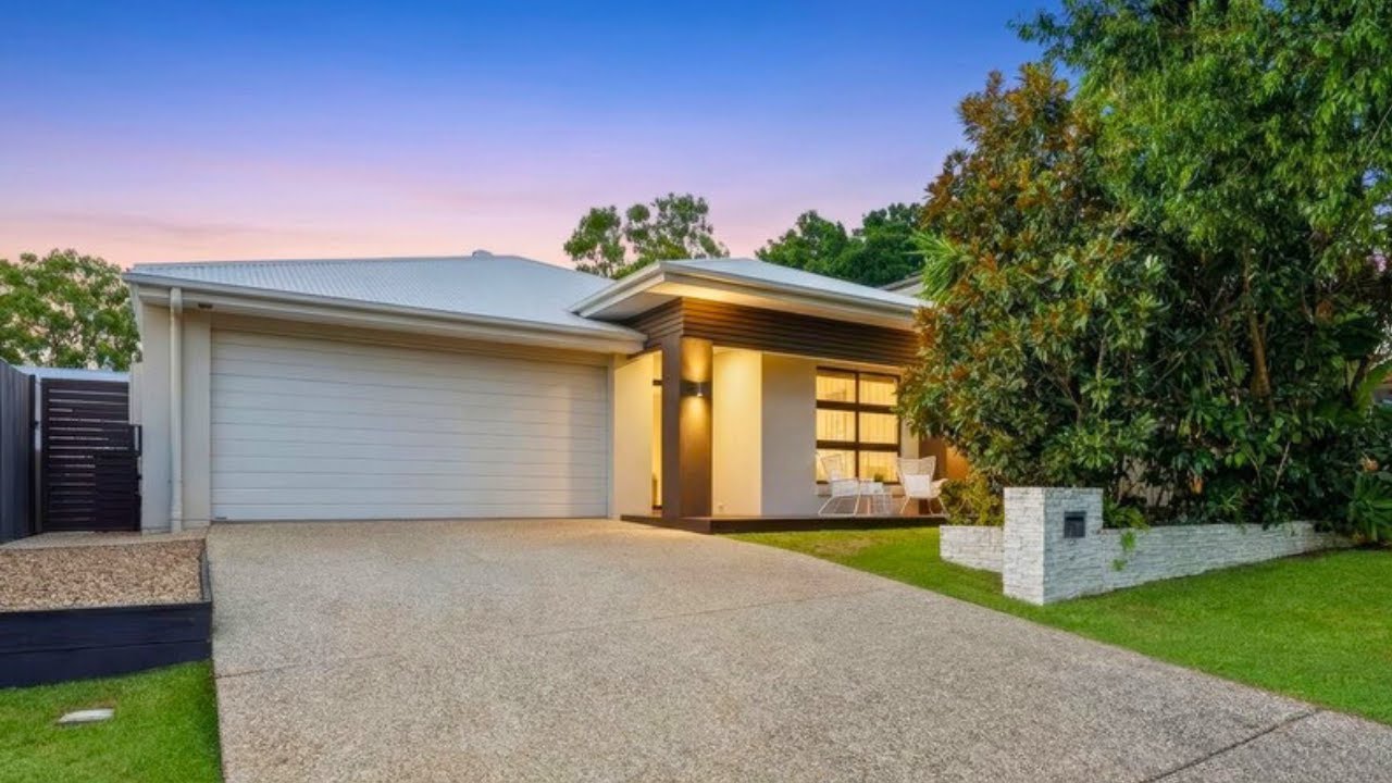 Refined Modern Elegance -📌🏡 13 Imperial Pl, Bridgeman Downs📌 For Sale