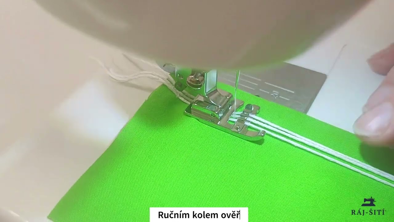 Patka pro všívání šňůrky