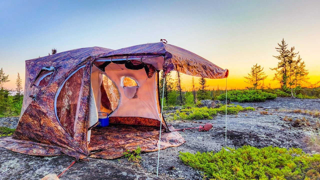 Alone in the magical tent. Breakfast at midnight