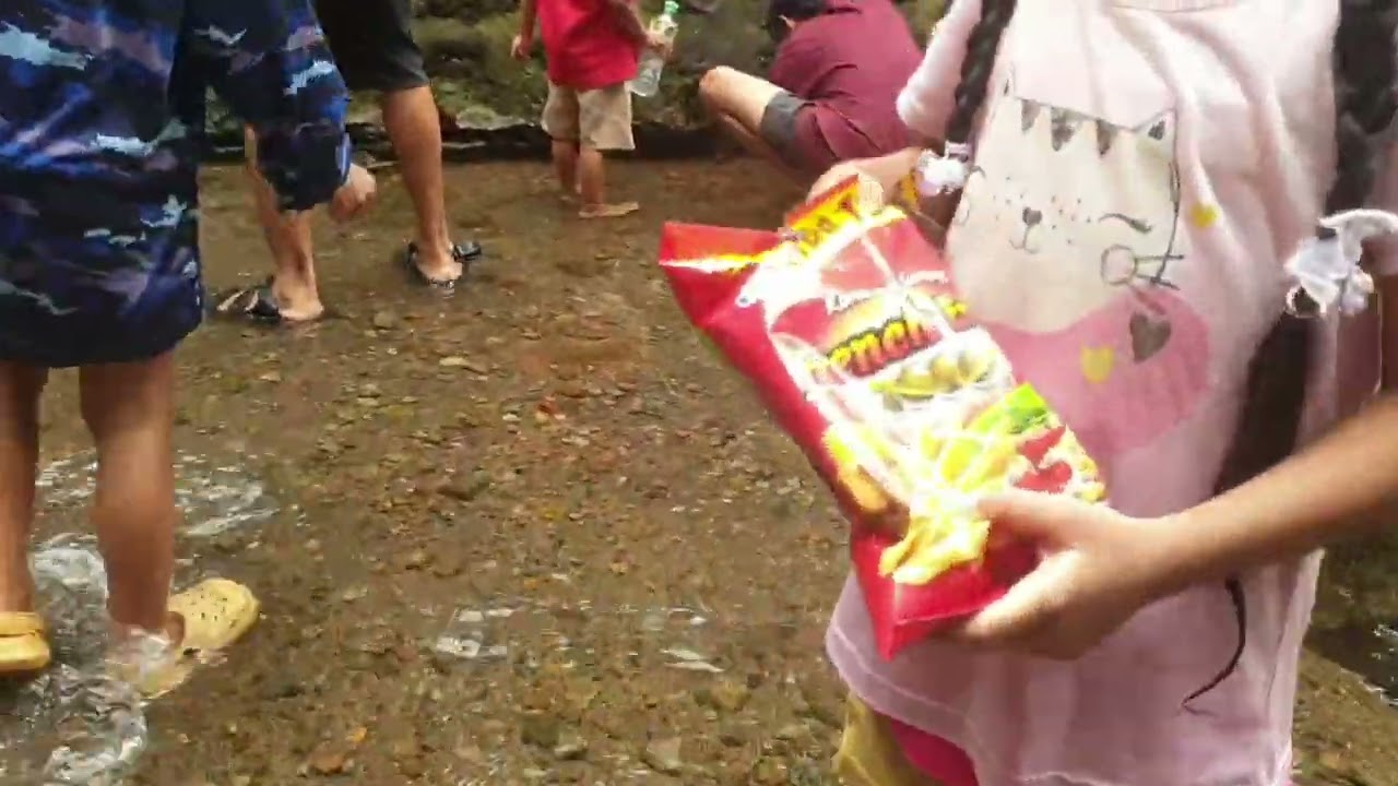 Cari Udang di kali Sumber Koso