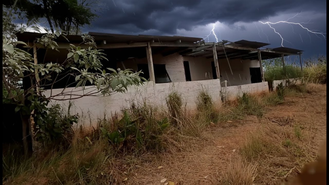 FOMOS ATÉ A FAMOSA LENDA DO MANICÔMIO DO RENATO GARCIA!