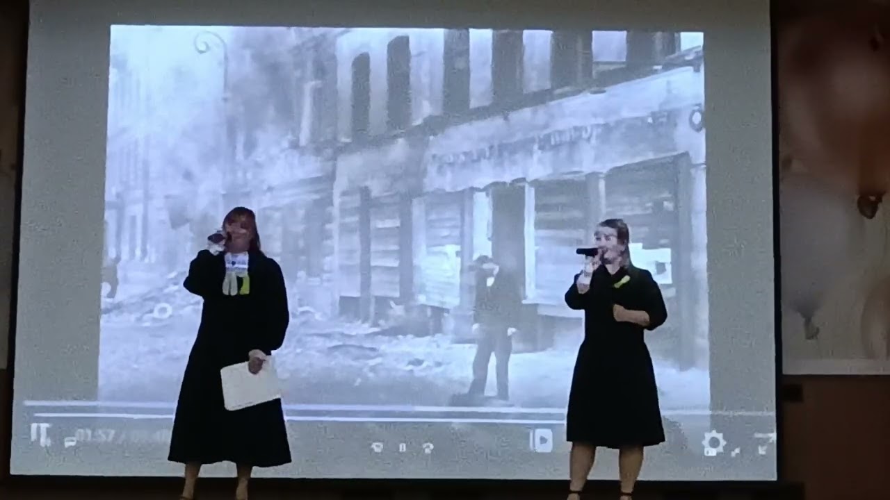 «Ведь мы с тобой Ленинградки - Ю. Ивлиева и Н. Русакова