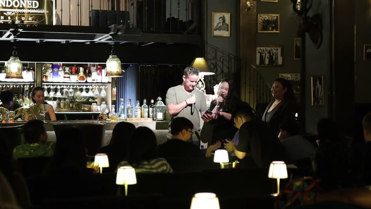 A Whole New World | Mena Massoud, Naomi Scott Cover by Daxid| Sukhumvit live jazz