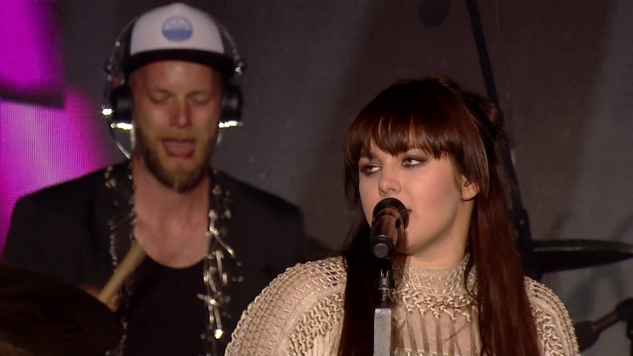 EWA FARNA - Na ostří nože (Mattoni Koktejl Festival 2017)