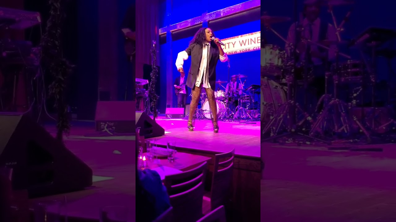 Karyn White performs live at the City Winery in New York City (09/12/2024) full performance part 1