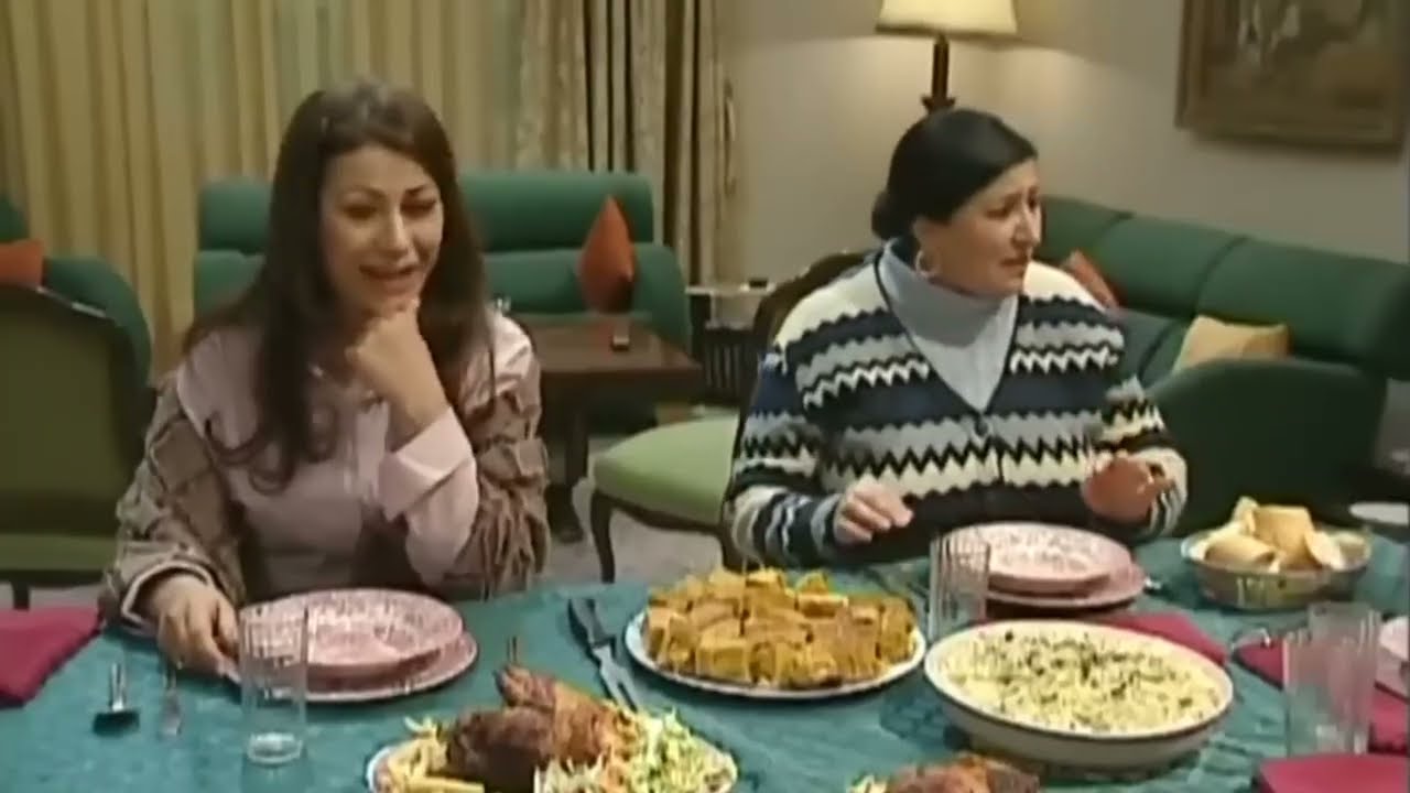 شقالك؟ اش قال عليك دكتور سليمان؟ هزتو أمو وقاعدة معاه باش تخليني مهزلة قدام زملائي!