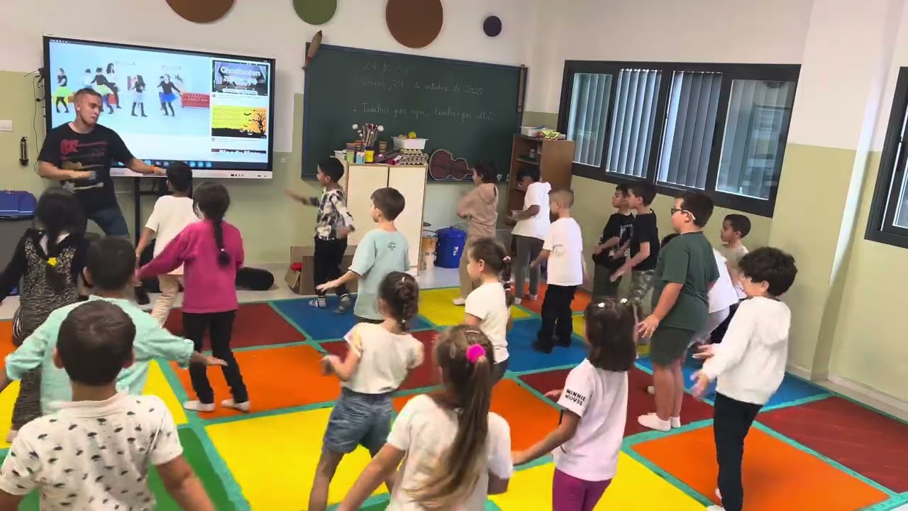 TWIST DEL ESQUELETO - 2ºC - HALLOWEEN 2025