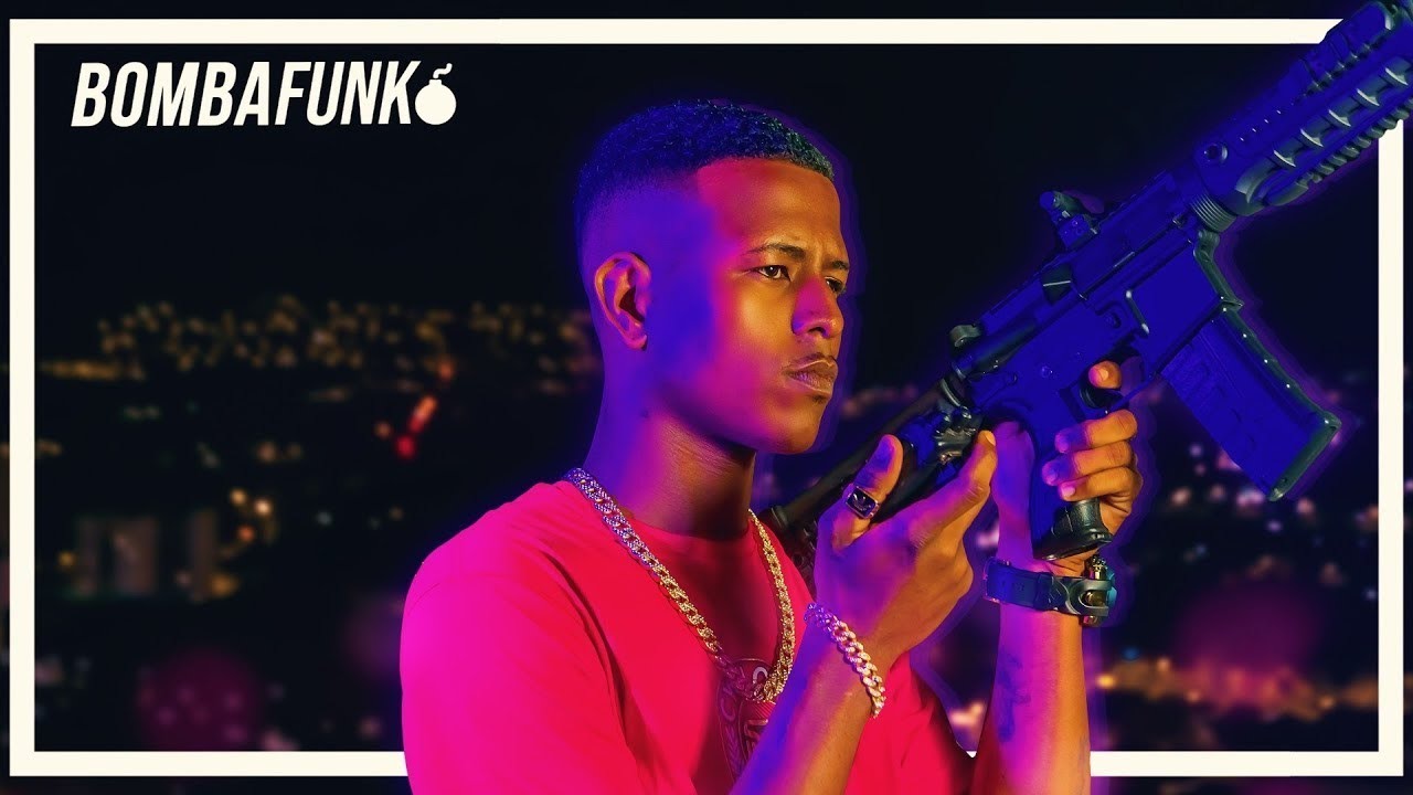 MC HS - A GENTE N&Atilde;O SE FALA MAIS (Official V&iacute;deo Clip) BOMBAFUNK