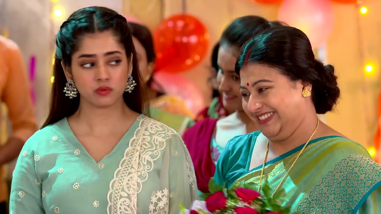 Chirodin E Tumi Je Amar - সুস্মিতার উষ্ণ অভ্যর্থনায় খুশি আর্য‌ - অর্ক‌ !