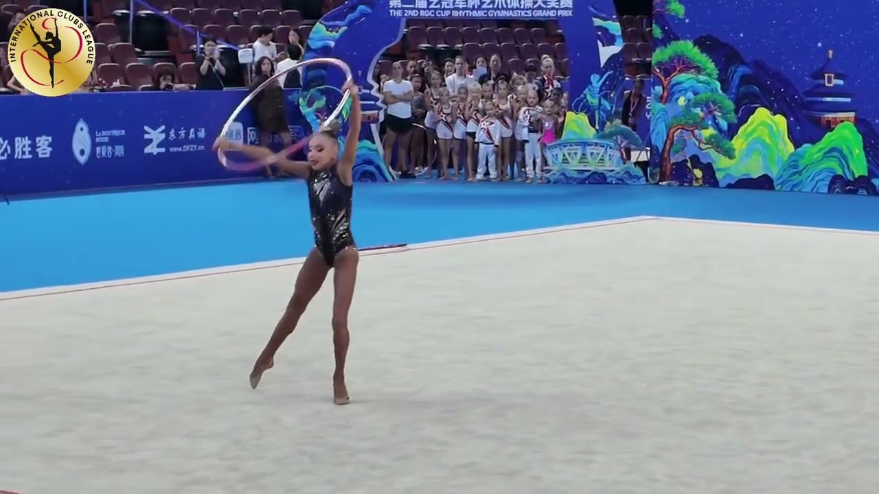 Элина Тарлева, обруч . 