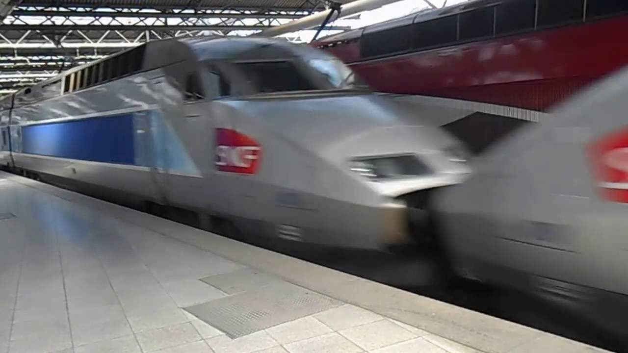 SNCF : Une UM de TGV réseau en gare de Bruxelles-Midi.