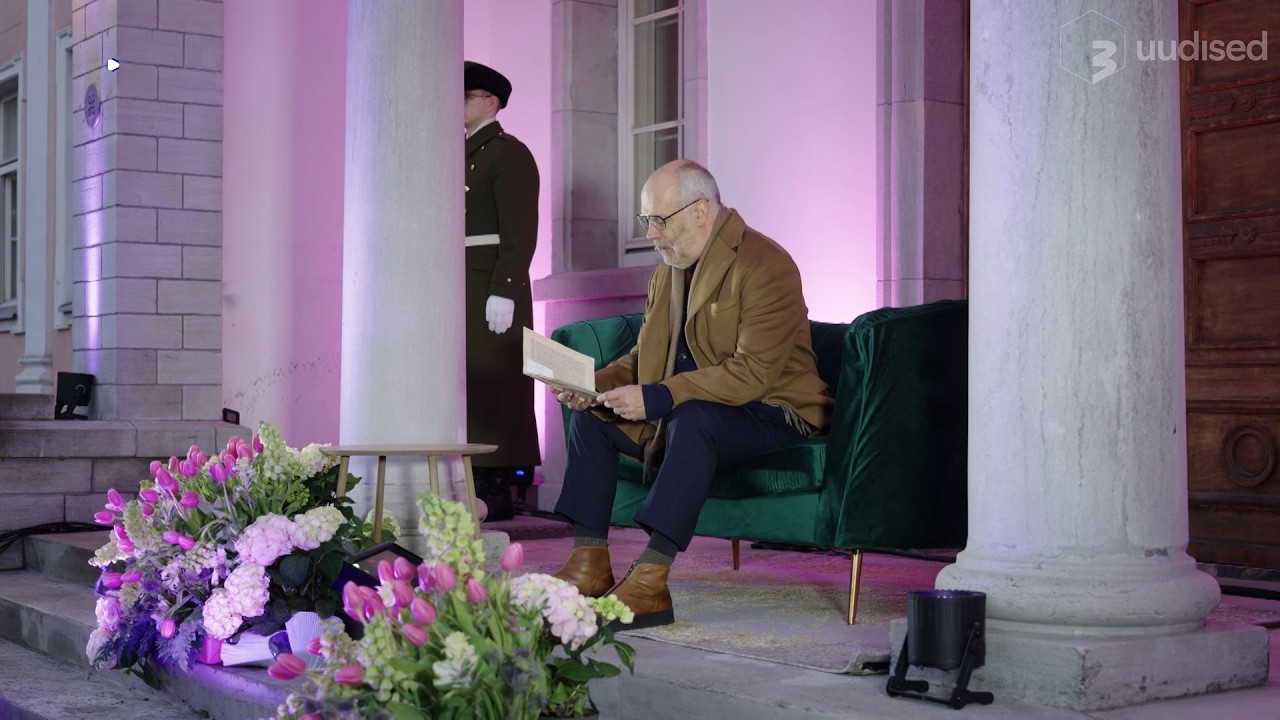 TV3 uudised: emakeelepäeva puhul lugesid tuntud ühiskonnategelased presidendilossi ees ette teoseid