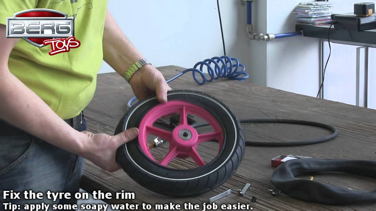 BERG Toys Repairing inner tube BERG Buddy English