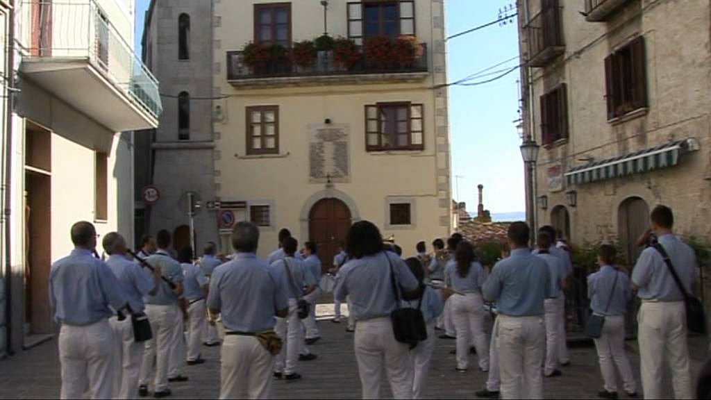 Gambatesa 15 agosto 2011: un giro per il paese con la Banda M° Donato Di Maria