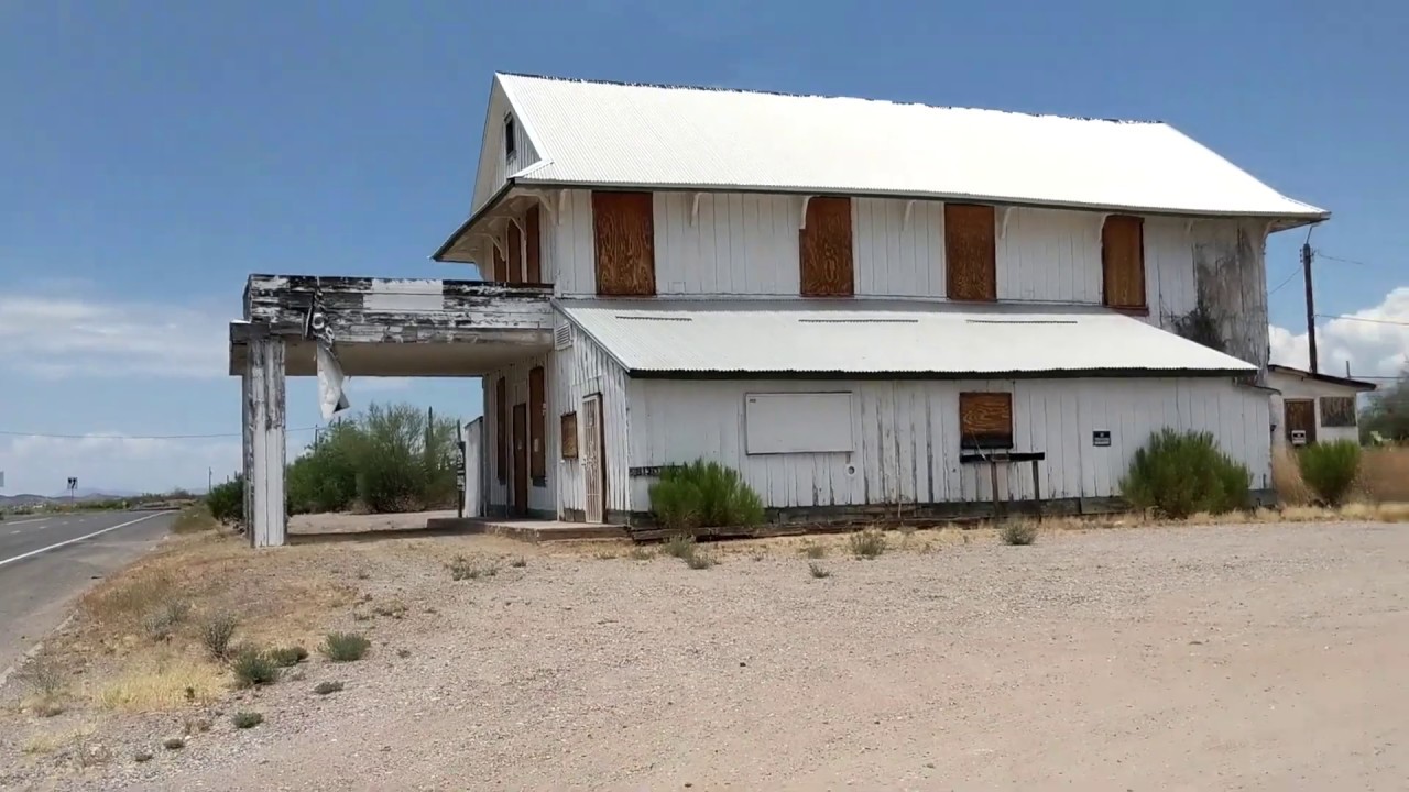Revisiting History | Places : Morristown, Arizona