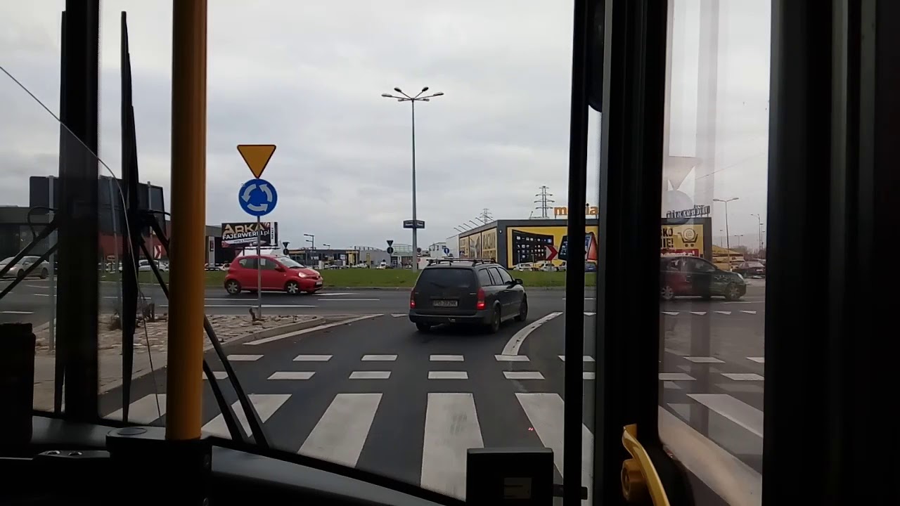 PUK Komorniki Linia 703 kierunek Konarzewo/Pętla(p.Rosnówko).Solaris Urbino 12lV.