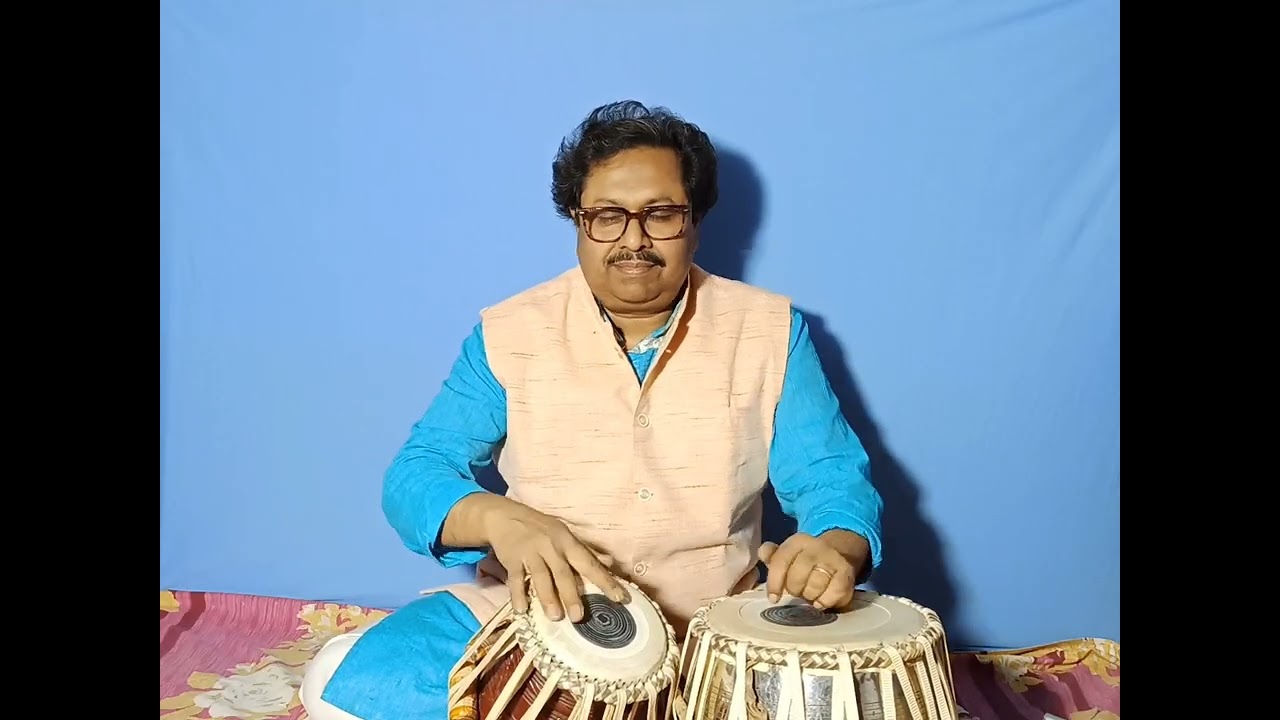 FARASBANDI IN TINTAAL PLAYED BY MANOJ PANDEY.....