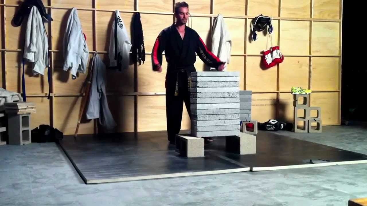 Breaking 12 bricks by Anton Kasabov ( ASICS commercial)