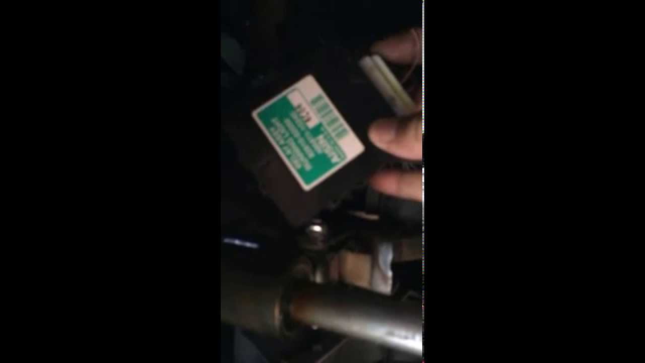 How to disable 2006 Toyota Matrix DRL