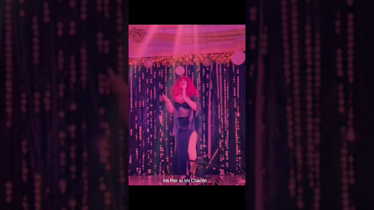 Iris Pier as Iris Chacón