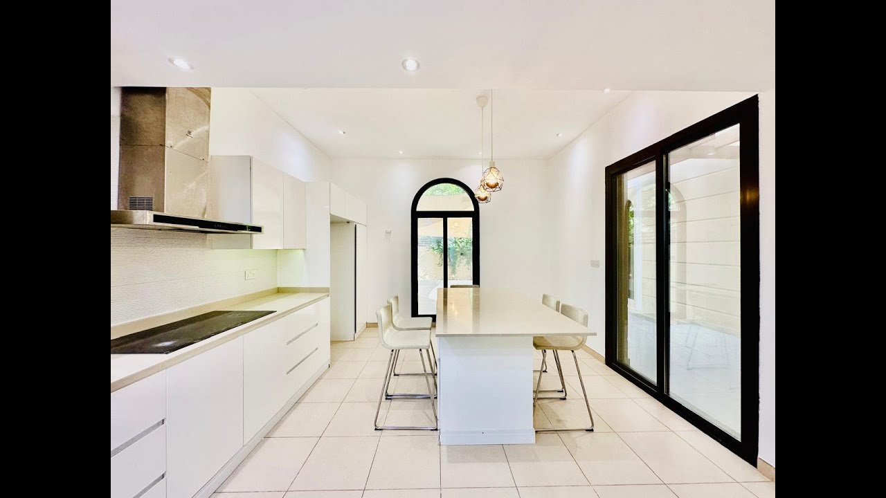 T: +971-56-8888951 - Single Row Full Private & Upgraded Villa 4 BR+Maid Mudon Al Salam, Dubai, UAE