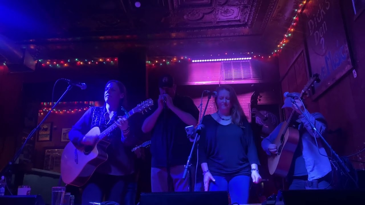  Holly Moretti and the Whole Situation! Featuring Big John on harmonica. 