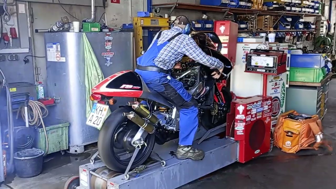 Aprilia rs 250 Tetsuya Harada dyno test after engine rebuilt by Fischer