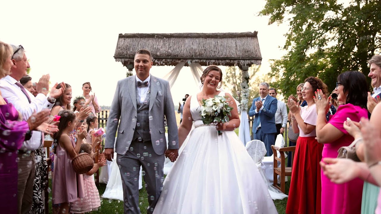 Éva & János - Esküvői Simple Video