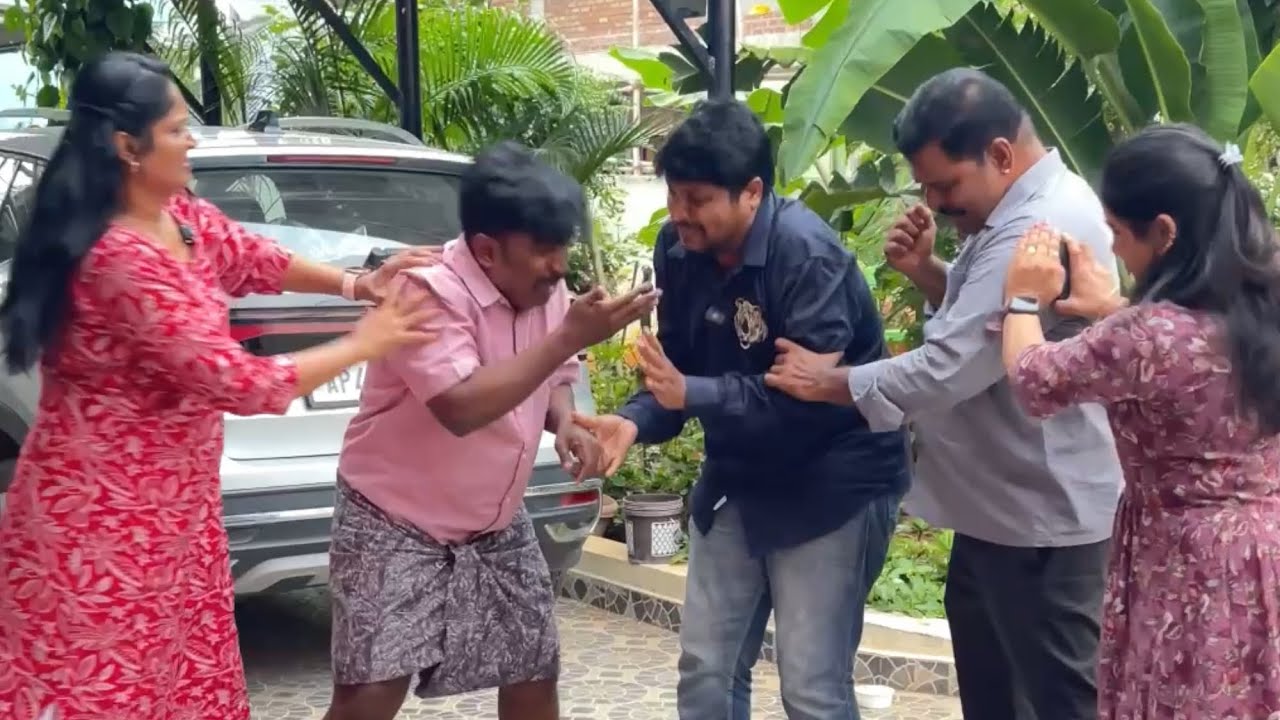 అప్పిచ్చి కొట్టించుకోవడం అంటే..