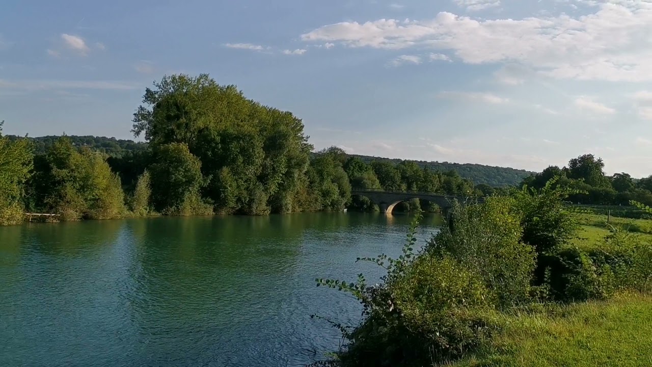 Barrage entre Nanteuil sur Marne et Méry sur Marne.