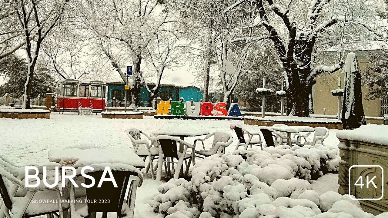Snowfall in Bursa, Türkiye | Walking in Bursa in the Winter Snow | 4k