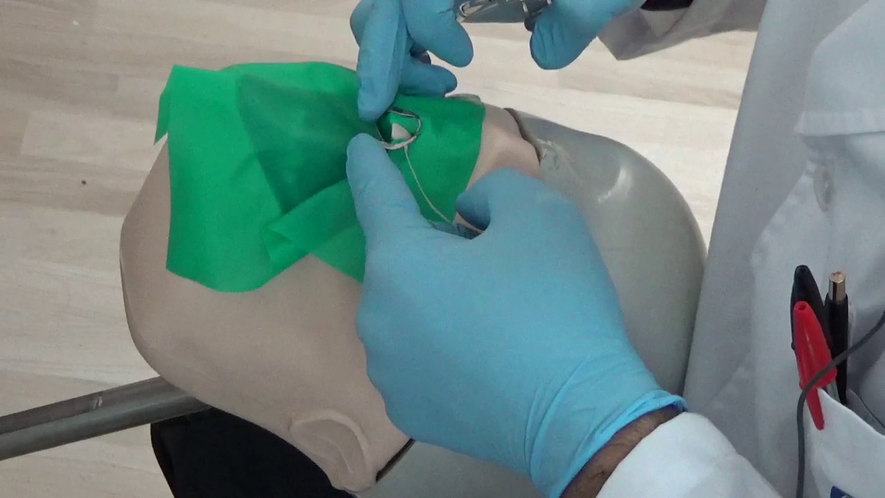 Colocación dique y luego clamp