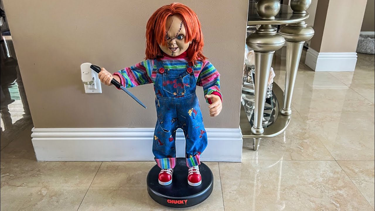 Spirit Halloween/Spencer’s Roaming Chucky Doll Animatronic Bride of Chucky (Review)