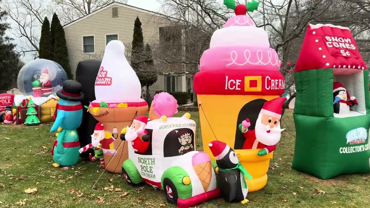 Mike’s 2025 Christmas Inflatable Display