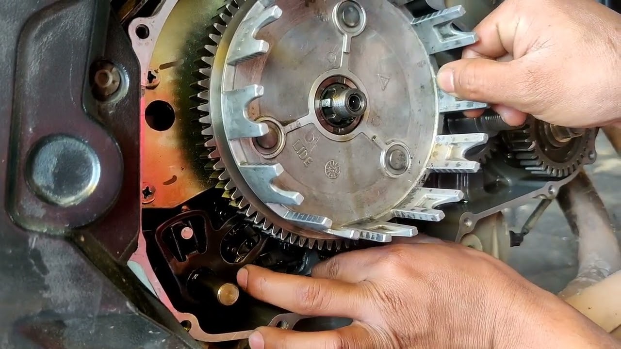 Benelli TNT 300 ko gear shaft changing🇳🇵🇳🇵🇳🇵🇳🇵🤞🤞🙏🤞🤞🇳🇵🇳🇵🇳🇵9827226794