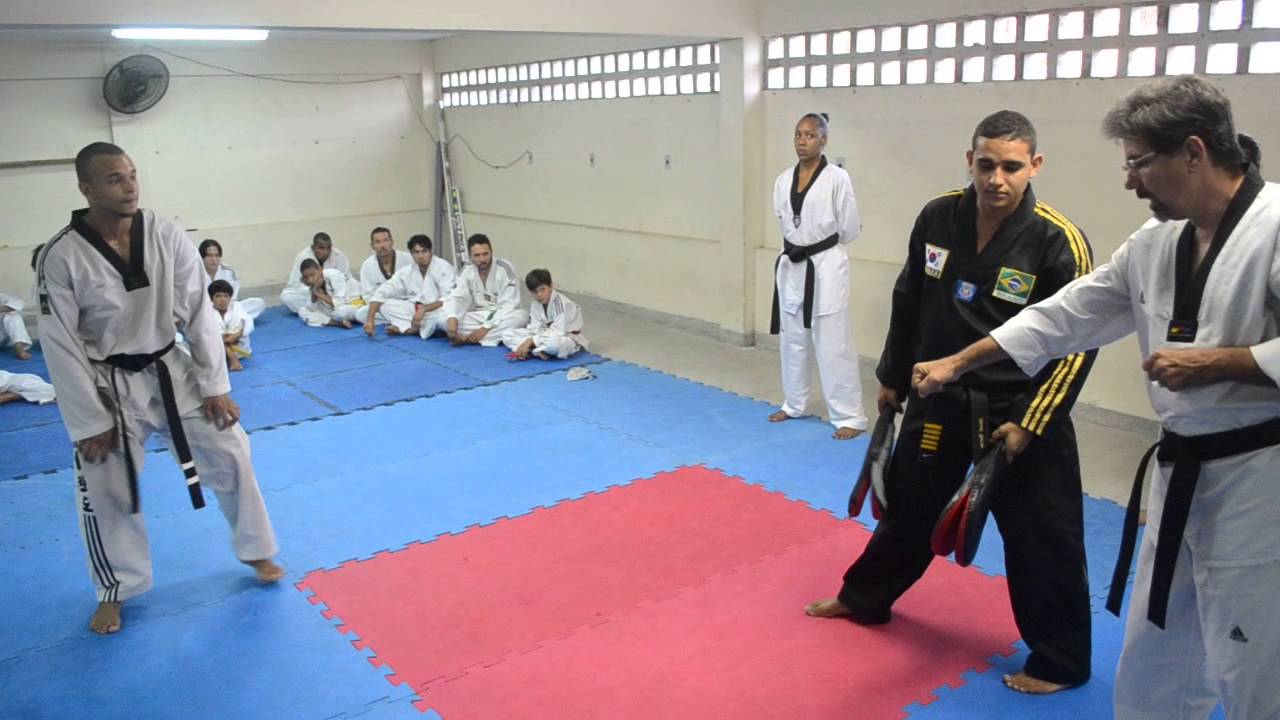 Exame de faixa preta de 2ª para 3ª Dan TAE KWON DO Prof. Adauto zhao 8pat