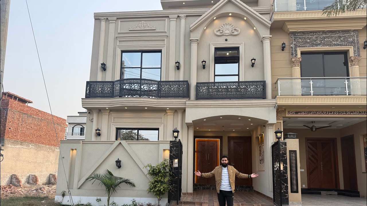 5 Marla Park Facing Brand New Classic House for Sale | E Block Central Park Lahore | Demand 185