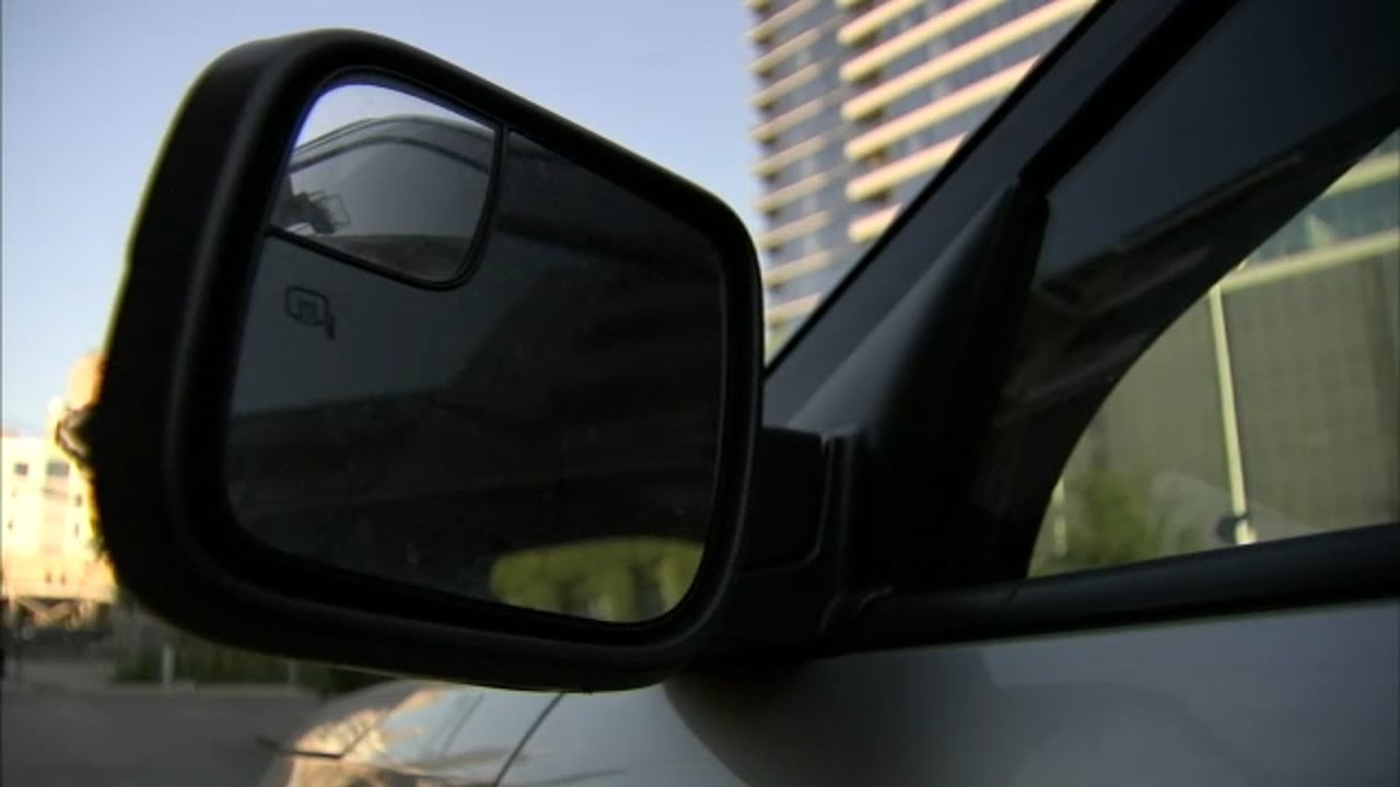 Carjacking safety tips: What to do if you are in a fake accident
