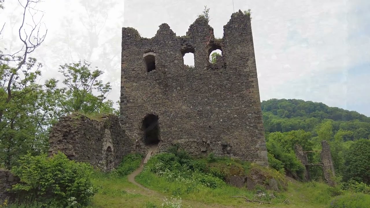 Zř&iacute;cenina hradu Egerberk