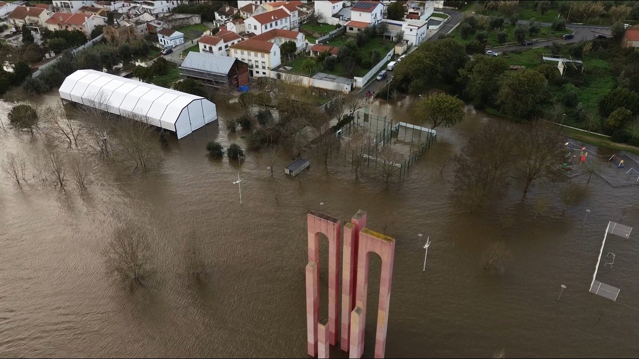Abrantes em alerta vermelho: Tejo galga margens e isola populações