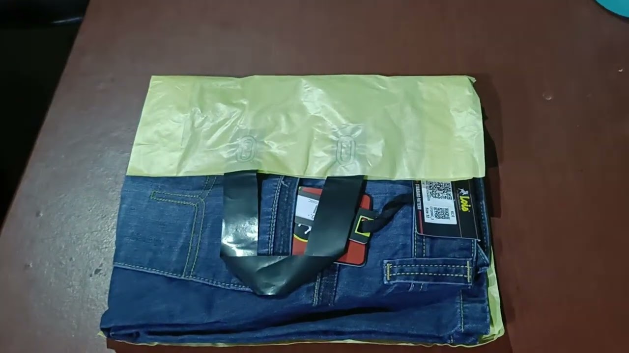 Unboxing Celana Denim Lois Pendek original CFD099C
