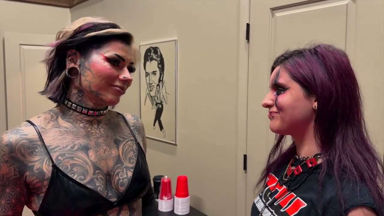 Brookelle Bombshelle will face off against Aurora Lee in Round 1. Who will win?