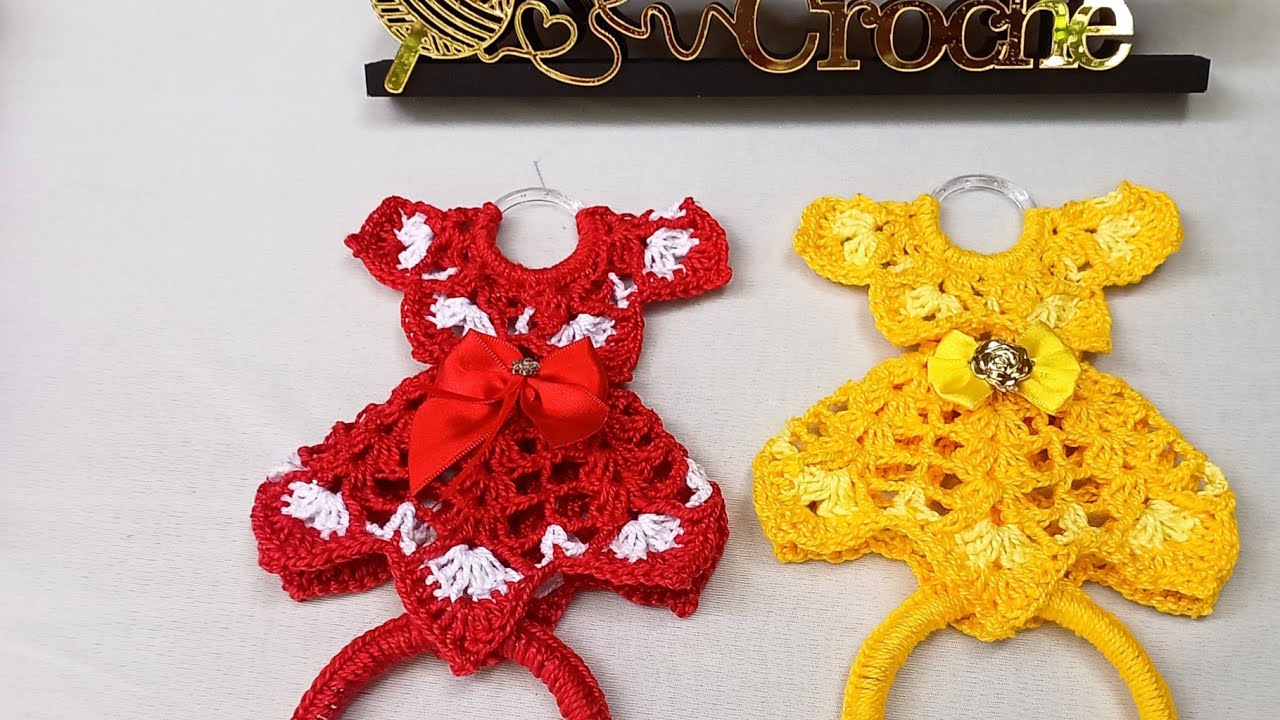 Porta pano de prato em crochê vestidinho