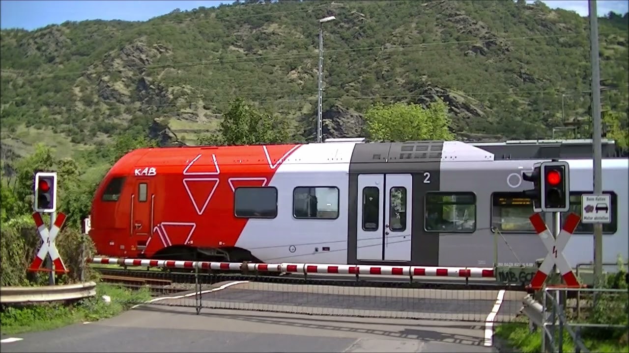 Bahnübergang Oberwesel // German Railroad crossing // Duitse Spoorwegovergang