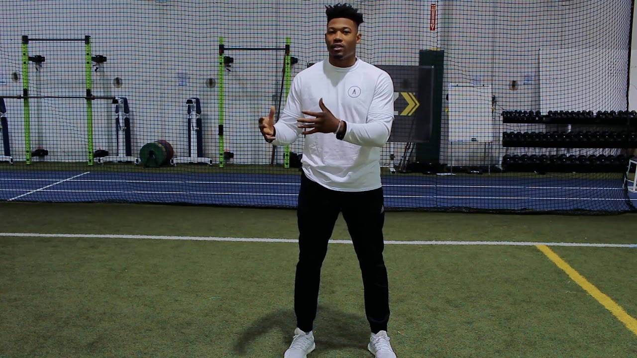 NFL LB Joshua Perry: How to Read Offenses Pre Snap