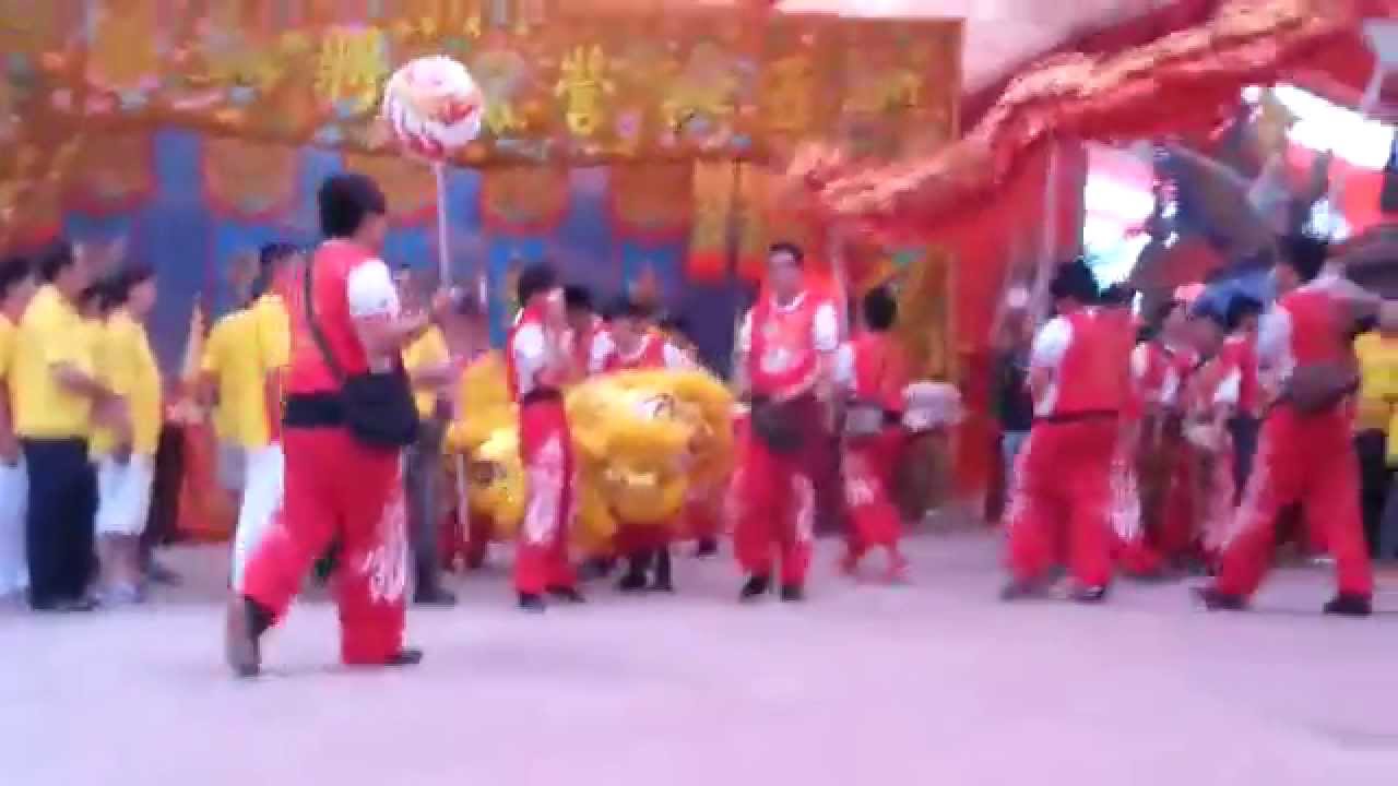 liondance at 斗天宫 Temple