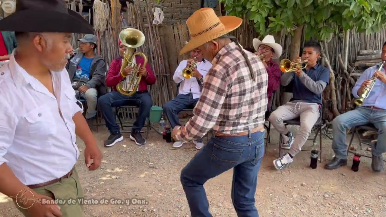 Disfruten de esta VERDADERA JOYA💎, espero le guste mucho. - B. Mpal. de San Ildefonso Salinas Oax.😍😱