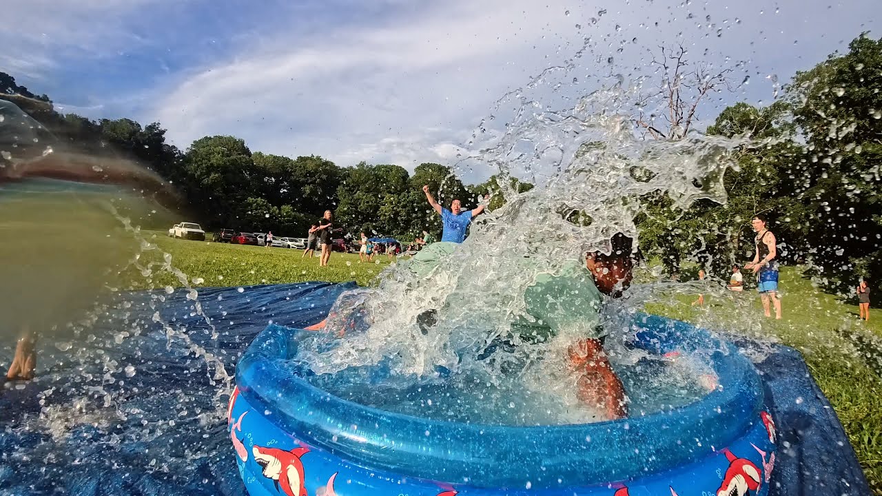 Slowmotion - Water Kickball