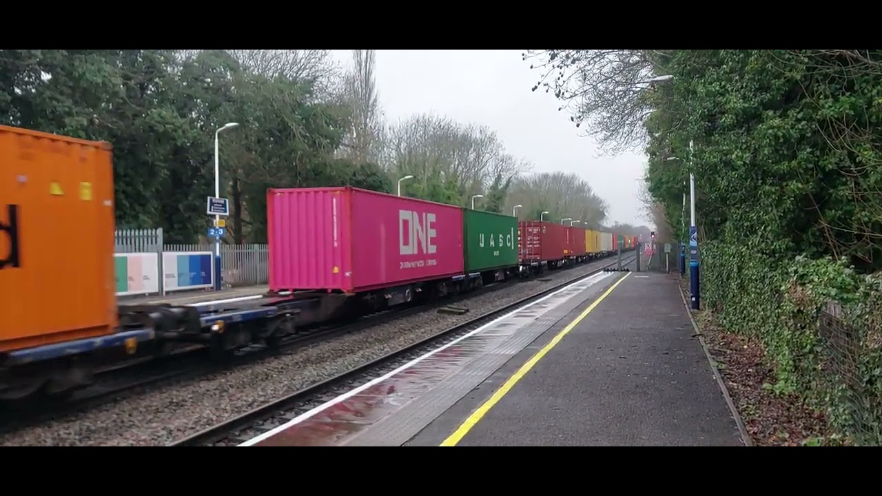 66731 'Thank You NHS' passing through Warwick 